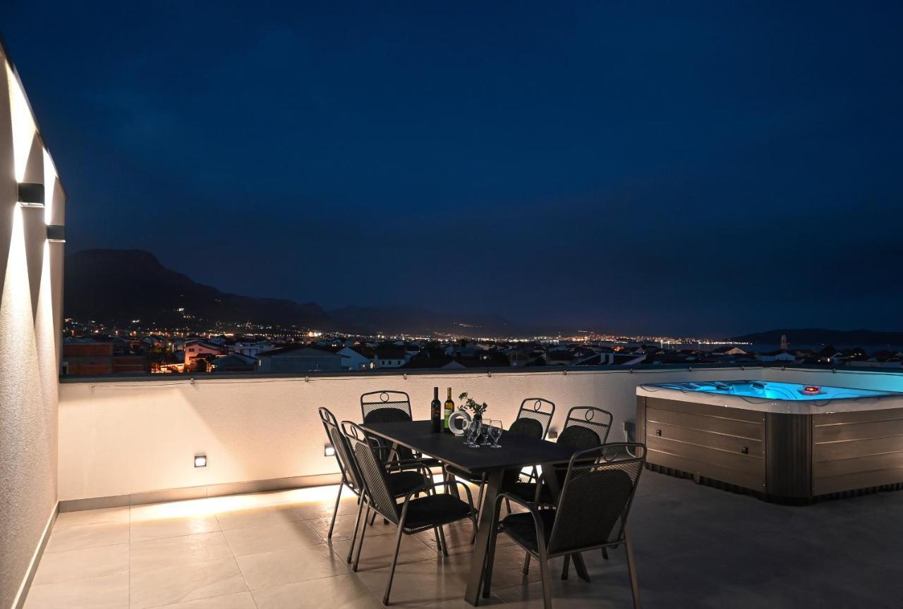 Rooftop New Castel 2023 Kaštela Екстериор снимка
